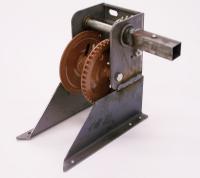  WINCH W/ CABLE KEEPER - REAR 